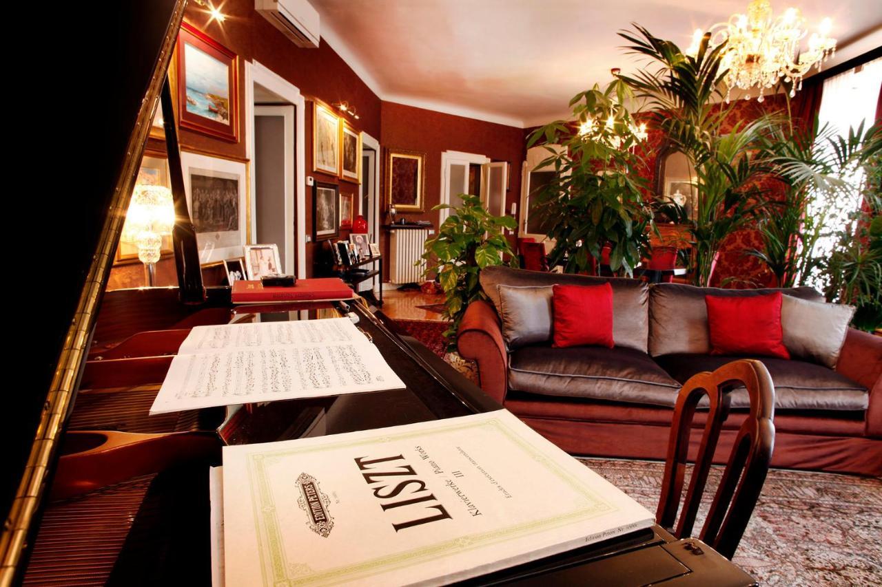 Luxury Room In Central Art Nouveau Building Next To Metro Station Milán Exterior foto