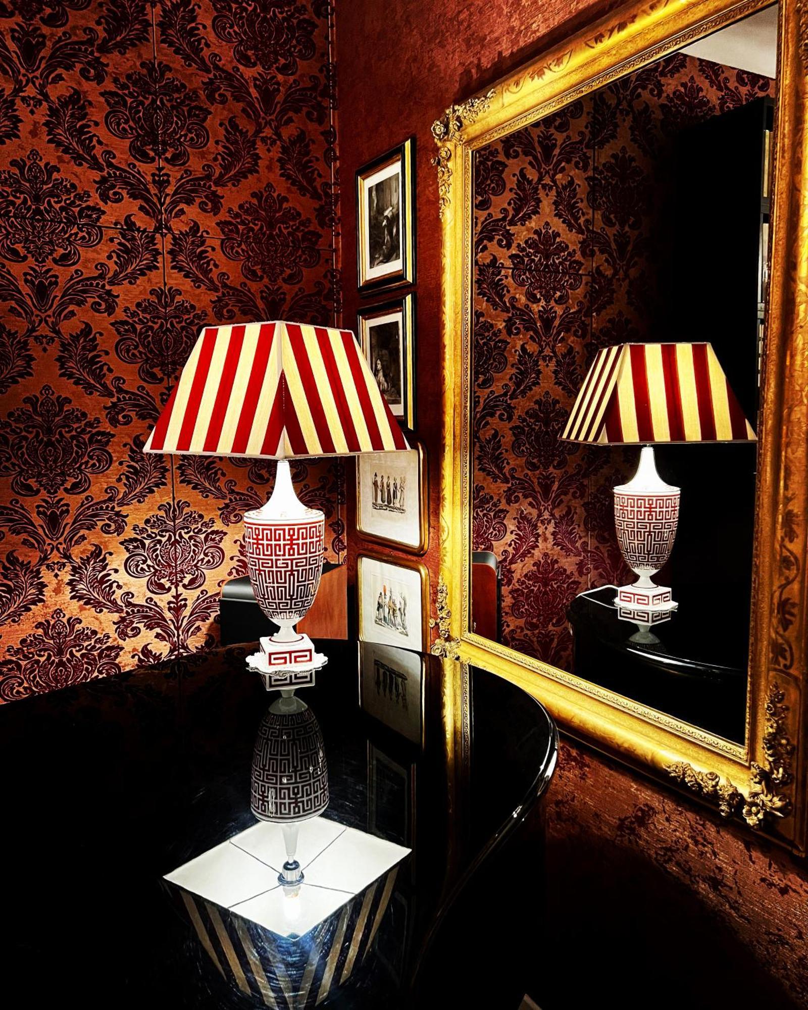 Luxury Room In Central Art Nouveau Building Next To Metro Station Milán Exterior foto